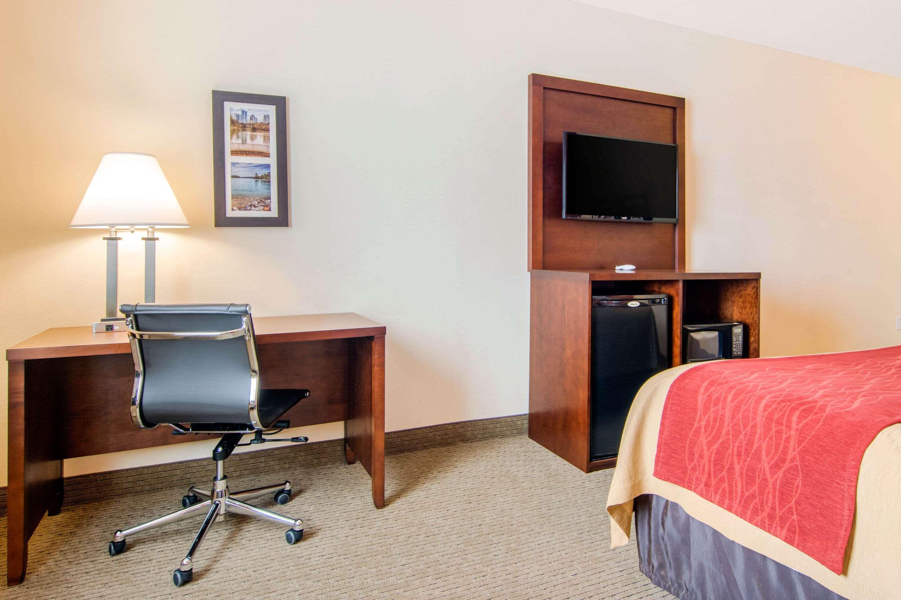 Comfort Inn & Suites Villa Rica Εξωτερικό φωτογραφία